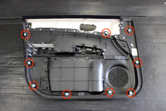 ドア内張りパネル裏側の確認