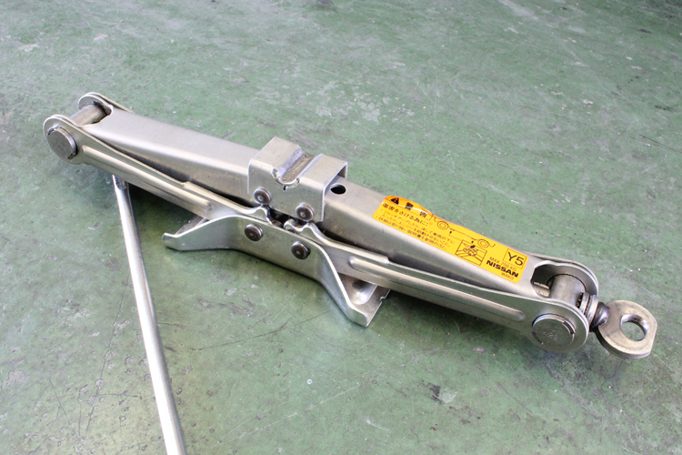 エーモン タイヤ ホイール 交換方法