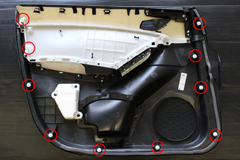 ドア内張りパネル裏側の確認