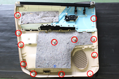 ドア内張りパネル裏側の確認