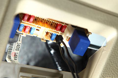 フリータイプヒューズ電源を差し込む②